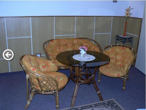 Restaurace A Pension Prvni Mlyn Хомутов Екстериор снимка
